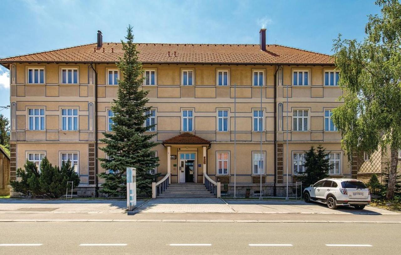 Apartments And Rooms Kod Eli Ravna Gora Exterior foto